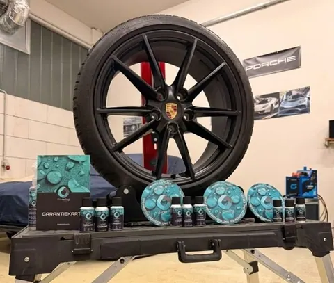 Porsche Rad mit High-End Keramikversiegelung